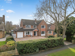 Photo 1- click for photo gallery